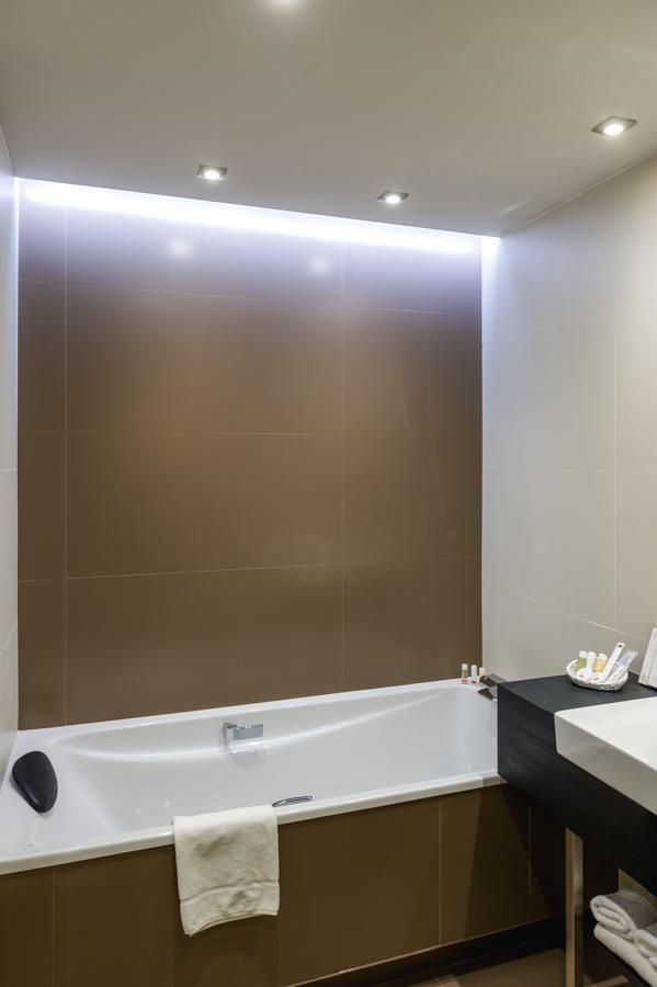 Hotel Le Chateaubriant Ngoại thất bức ảnh