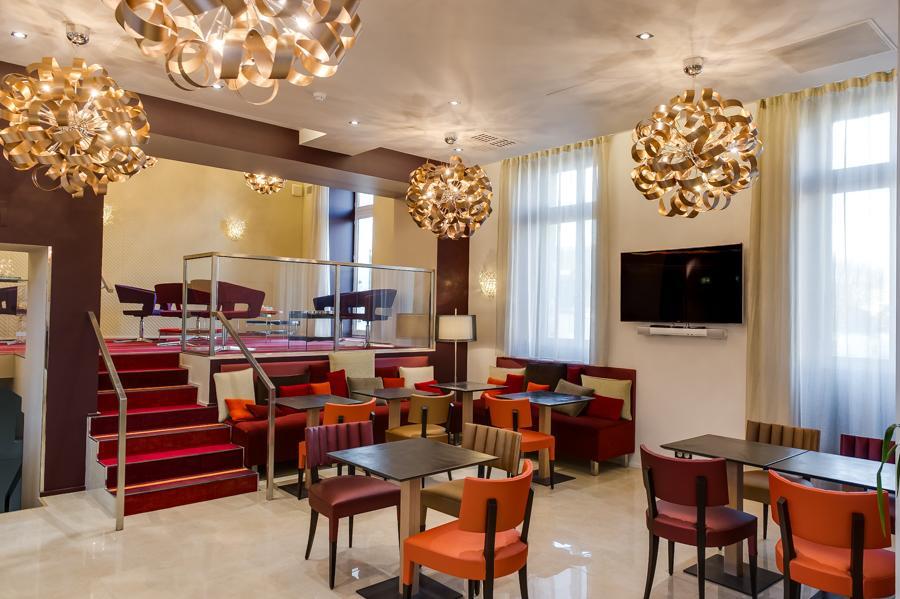 Hotel Le Chateaubriant Ngoại thất bức ảnh